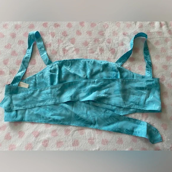 shore brand tie back cropped top - Picture 5 of 6